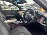 2019 Toyota Crown Hybrid S Sedan for sale, Japanese used car export - photo 17 of 24 | GULJI TRADERS