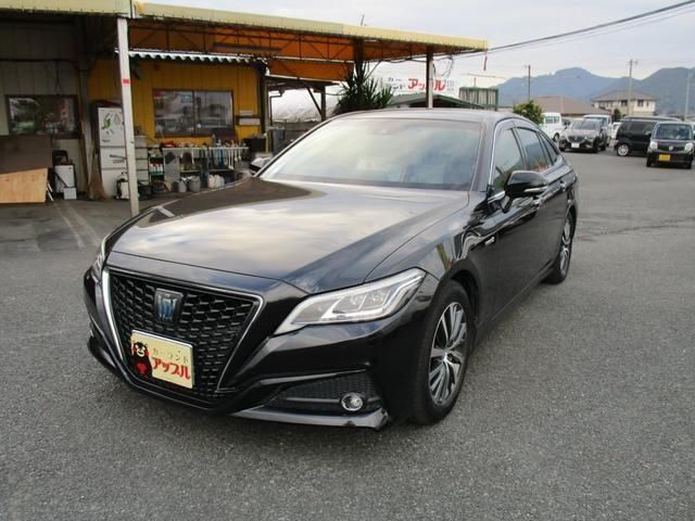 2019 Toyota Crown Hybrid G Sedan for sale, Japanese used car export - photo 1 of 9 | GULJI TRADERS