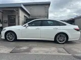 2019 Toyota Crown Hybrid S Elegance Style Pearl Sedan for sale, Japanese used car export - photo 5 of 9 | GULJI TRADERS