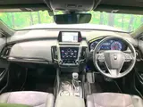 2019 Toyota Crown Hybrid S Elegance Style Pearl Sedan for sale, Japanese used car export - photo 2 of 9 | GULJI TRADERS