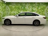 2019 Toyota Crown Hybrid S_C package Pearl Sedan for sale, Japanese used car export - photo 2 of 9 | GULJI TRADERS