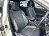 2019 Toyota Crown Hybrid S Pearl Sedan for sale, Japanese used car export - photo 4 of 9 | GULJI TRADERS