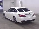 2019 Toyota Crown Hybrid RS Advance Leather Seat Pad Pearl Sedan for sale, Japanese used car export - photo 2 of 5 | GULJI TRADERS