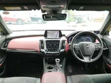 2019 Toyota Crown Hybrid Sedan for sale, Japanese used car export - photo 5 of 9 | GULJI TRADERS