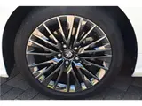 2020 Toyota Crown Hybrid S Sport Style, genuine navigation system, moonroof, Safety Sense, Pearl Sedan for sale, Japanese used car export - photo 14 of 30 | GULJI TRADERS