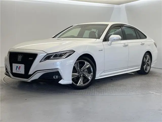 2020 Toyota Crown Hybrid RS Advance Pearl Sedan for sale, Japanese used car export - photo 1 of 30 | GULJI TRADERS