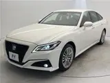 2020 Toyota Crown Hybrid S Elegance Style II Pearl Sedan for sale, Japanese used car export - photo 10 of 30 | GULJI TRADERS