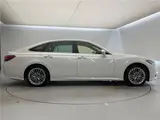 2020 Toyota Crown Hybrid S Elegance Style II Pearl Sedan for sale, Japanese used car export - photo 18 of 30 | GULJI TRADERS