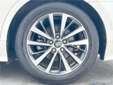 2020 Toyota Crown Hybrid S C Package Pearl Sedan for sale, Japanese used car export - photo 23 of 30 | GULJI TRADERS