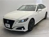2020 Toyota Crown Hybrid S Sport Style Pearl Sedan for sale, Japanese used car export - photo 10 of 30 | GULJI TRADERS