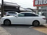 2020 Toyota Crown Hybrid G Four, genuine navigation system, panoramic view, non-smoking, one owner. Pearl Sedan for sale, Japanese used car export - photo 8 of 43 | GULJI TRADERS