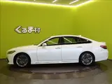 2020 Toyota Crown Hybrid RS Limited / Leather Seat Package Pearl Sedan for sale, Japanese used car export - photo 44 of 50 | GULJI TRADERS