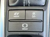 2020 Toyota Crown Hybrid RS_MOP Navi TV_TSS_LED Pearl Sedan for sale, Japanese used car export - photo 16 of 28 | GULJI TRADERS