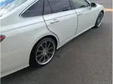 2020 Toyota Crown Hybrid G Sunroof Black Leather Seats Pearl Sedan for sale, Japanese used car export - photo 10 of 51 | GULJI TRADERS