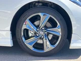 2020 Toyota Crown Hybrid RS Sedan for sale, Japanese used car export - photo 29 of 32 | GULJI TRADERS