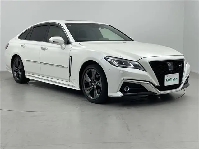 2020 Toyota Crown Hybrid RS Limited - photo 1 2020 Toyota Crown Hybrid RS Limited Pearl Sedan for sale, Japanese used car export - photo 1 of 24 | GULJI TRADERS