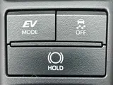 2020 Toyota Crown Hybrid S Sport Style Pearl Sedan for sale, Japanese used car export - photo 12 of 24 | GULJI TRADERS