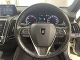 2020 Toyota Crown Hybrid S C Package Pearl Sedan for sale, Japanese used car export - photo 9 of 24 | GULJI TRADERS