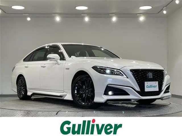 2020 Toyota Crown Hybrid S Sport Style Pearl Sedan for sale, Japanese used car export - photo 1 of 24 | GULJI TRADERS