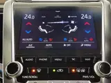 2020 Toyota Crown Hybrid G Pearl Sedan for sale, Japanese used car export - photo 19 of 24 | GULJI TRADERS