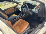 2020 Toyota Crown Hybrid S Elegance Style Pearl Sedan for sale, Japanese used car export - photo 21 of 24 | GULJI TRADERS