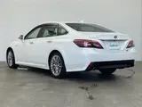 2020 Toyota Crown Hybrid S Elegance Style Pearl Sedan for sale, Japanese used car export - photo 2 of 24 | GULJI TRADERS