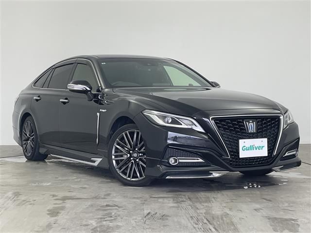 2020 Toyota Crown Hybrid S Sedan for sale, Japanese used car export - photo 1 of 24 | GULJI TRADERS