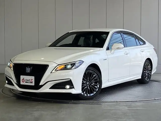 2020 Toyota Crown Hybrid Hybrid 2.5 S Sport Style Corner Sensor - photo 1 2020 Toyota Crown Hybrid Hybrid 2.5 S Sport Style Corner Sensor Pearl Sedan for sale, Japanese used car export - photo 1 of 10 | GULJI TRADERS