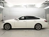 2020 Toyota Crown Hybrid S Sedan for sale, Japanese used car export - photo 4 of 12 | GULJI TRADERS
