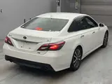 2020 Toyota Crown Hybrid G Pearl Sedan for sale, Japanese used car export - photo 2 of 10 | GULJI TRADERS