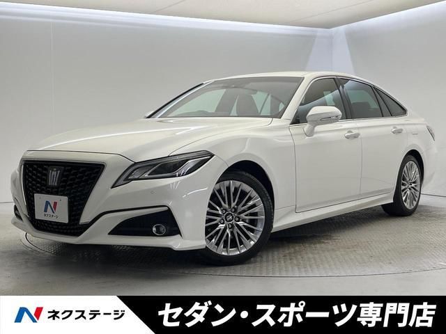 2020 Toyota Crown Hybrid S - photo 1 2020 Toyota Crown Hybrid S Sedan for sale, Japanese used car export - photo 1 of 9 | GULJI TRADERS