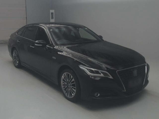 2020 Toyota Crown Hybrid - photo 1 2020 Toyota Crown Hybrid Sedan for sale, Japanese used car export - photo 1 of 9 | GULJI TRADERS