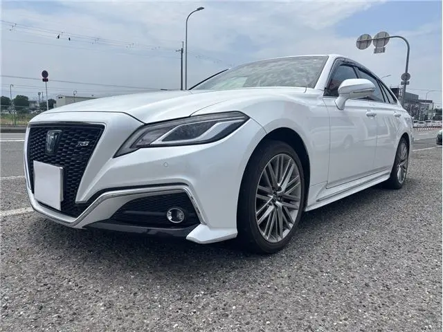 2021 Toyota Crown Hybrid RS-B - photo 1 2021 Toyota Crown Hybrid RS-B Pearl Sedan for sale, Japanese used car export - photo 1 of 16 | GULJI TRADERS