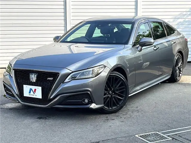 2021 Toyota Crown Hybrid RS Limited II - photo 1 2021 Toyota Crown Hybrid RS Limited II Gray Sedan for sale, Japanese used car export - photo 1 of 30 | GULJI TRADERS