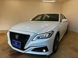 2021 Toyota Crown Hybrid G-Executive Four White Sedan for sale, Japanese used car export - photo 15 of 32 | GULJI TRADERS