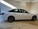 2021 Toyota Crown Hybrid G-Executive Four White Sedan for sale, Japanese used car export - photo 18 of 32 | GULJI TRADERS