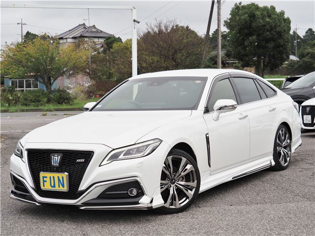 2021 Toyota Crown Hybrid Sedan for sale, Japanese used car export - photo 1 of 72 | GULJI TRADERS
