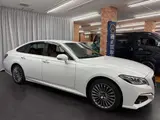 2021 Toyota Crown Hybrid G Four White Sedan for sale, Japanese used car export - photo 6 of 50 | GULJI TRADERS