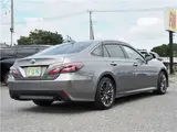 2021 Toyota Crown Hybrid G Executive Four 4WD ★ Safety Package + ★ Cold Weather Package Other Sedan for sale, Japanese used car export - photo 7 of 61 | GULJI TRADERS