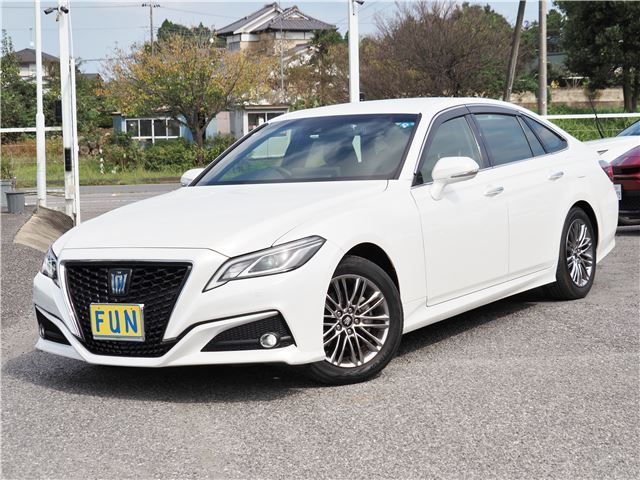 2021 Toyota Crown Hybrid Sedan for sale, Japanese used car export - photo 1 of 57 | GULJI TRADERS