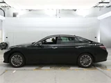 2021 Toyota Crown Hybrid Sedan for sale, Japanese used car export - photo 4 of 12 | GULJI TRADERS