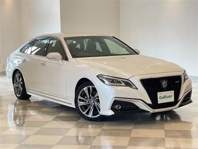 2021 Toyota Crown Hybrid RS Advance - photo 1 2021 Toyota Crown Hybrid RS Advance White Sedan for sale, Japanese used car export - photo 1 of 24 | GULJI TRADERS