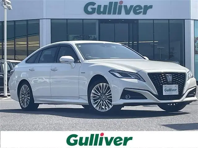 2021 Toyota Crown Hybrid S Elegance Style - photo 1 2021 Toyota Crown Hybrid S Elegance Style Pearl Sedan for sale, Japanese used car export - photo 1 of 22 | GULJI TRADERS