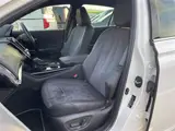 2021 Toyota Crown Hybrid S Elegance Style Pearl Sedan for sale, Japanese used car export - photo 21 of 22 | GULJI TRADERS