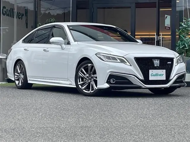2021 Toyota Crown Hybrid RS Advance - photo 1 2021 Toyota Crown Hybrid RS Advance White Sedan for sale, Japanese used car export - photo 1 of 24 | GULJI TRADERS
