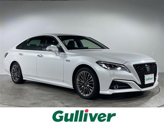 2021 Toyota Crown Hybrid - photo 1 2021 Toyota Crown Hybrid Sedan for sale, Japanese used car export - photo 1 of 24 | GULJI TRADERS