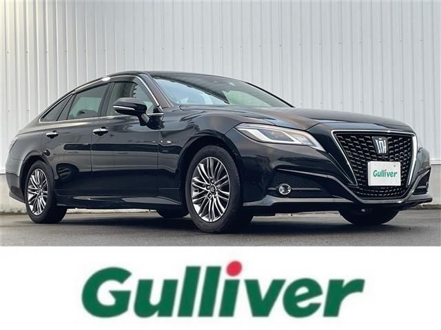2021 Toyota Crown Hybrid S Sedan for sale, Japanese used car export - photo 1 of 24 | GULJI TRADERS