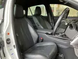 2021 Toyota Crown Hybrid Hybrid 2.5 G Executive Four 4WD White Sedan for sale, Japanese used car export - photo 5 of 10 | GULJI TRADERS
