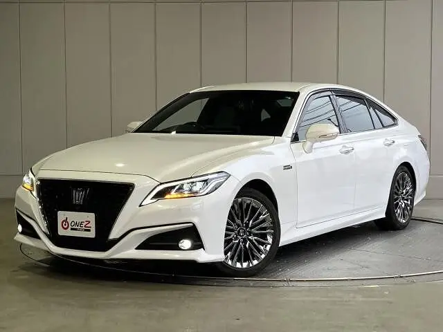 2021 Toyota Crown Hybrid Hybrid 3.5 G Executive Pre-Collision System - photo 1 2021 Toyota Crown Hybrid Hybrid 3.5 G Executive Pre-Collision System White Sedan for sale, Japanese used car export - photo 1 of 10 | GULJI TRADERS