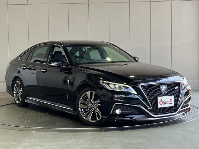 2021 Toyota Crown Hybrid Hybrid 2.5 RS Sedan for sale, Japanese used car export - photo 1 of 10 | GULJI TRADERS